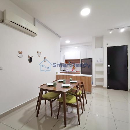 Twin Galaxy Suites By Sr Home Johor Bahru Buitenkant foto