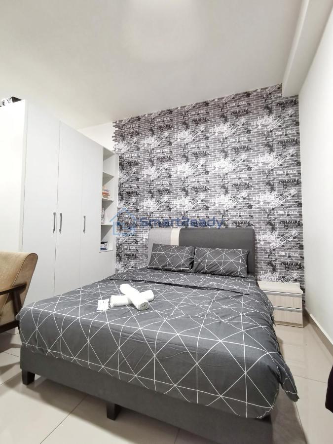 Twin Galaxy Suites By Sr Home Johor Bahru Buitenkant foto