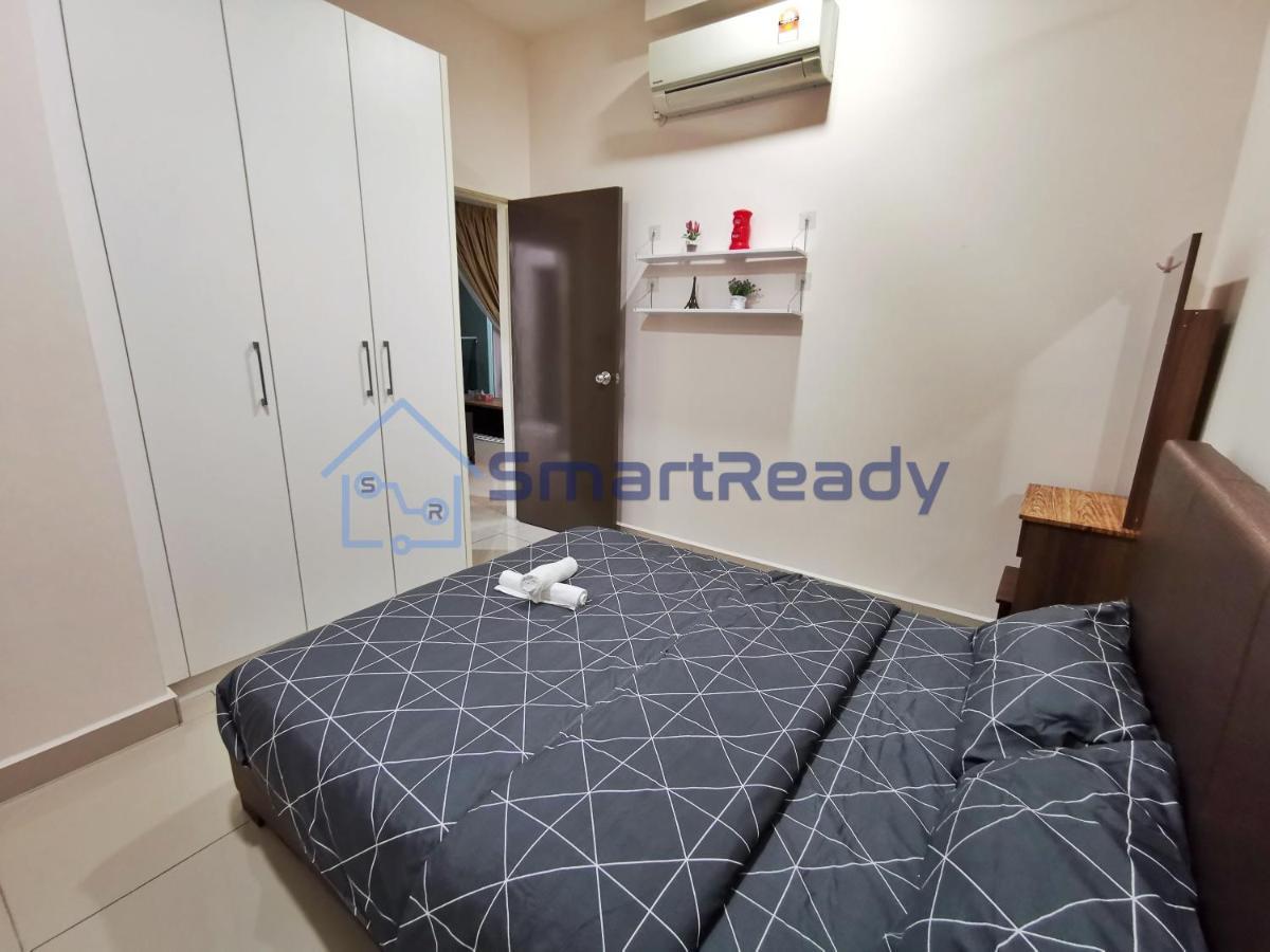 Twin Galaxy Suites By Sr Home Johor Bahru Buitenkant foto