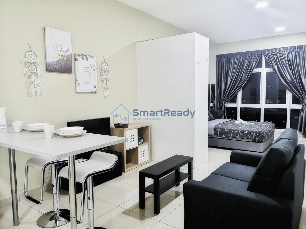 Twin Galaxy Suites By Sr Home Johor Bahru Buitenkant foto